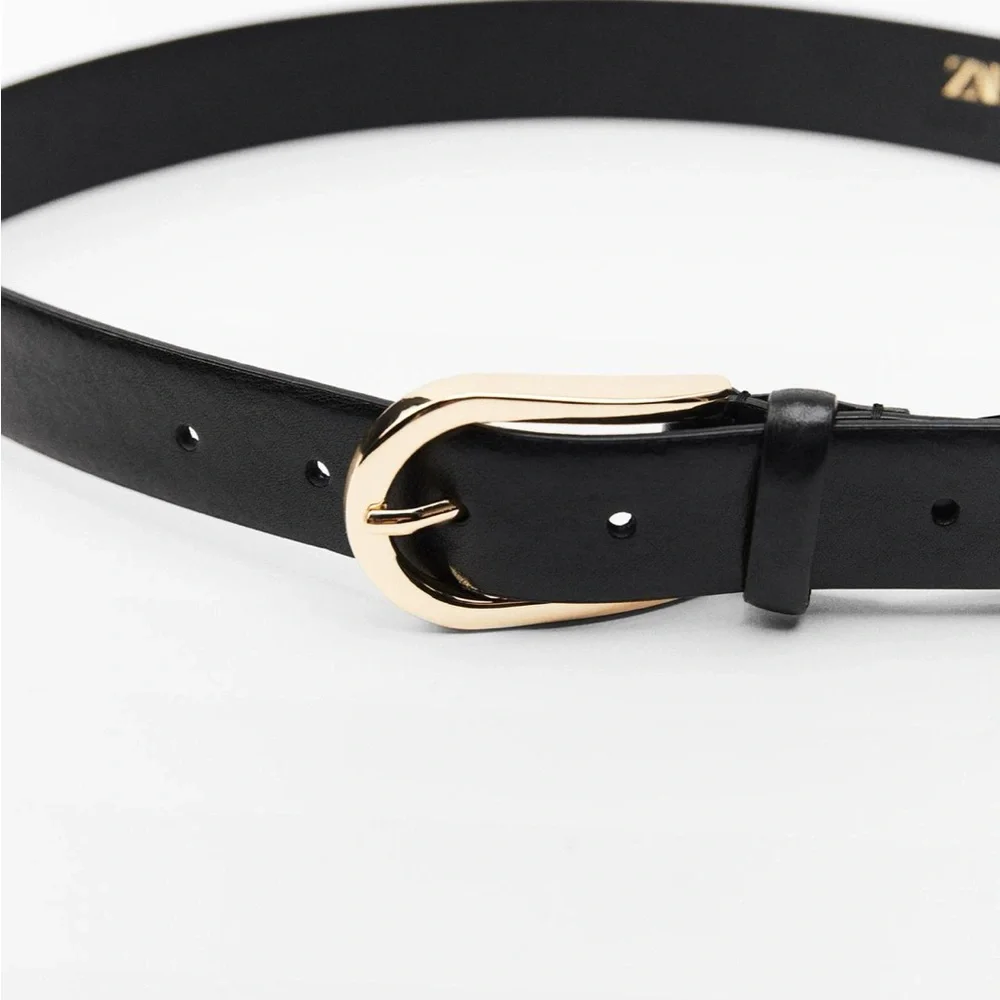 Zara limited edition pure leather minimalist buckle belt